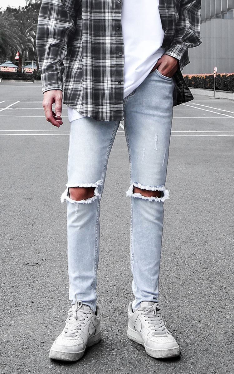 Ripped Baggy Jeans In Vintage Washed Blue – Three Hundred