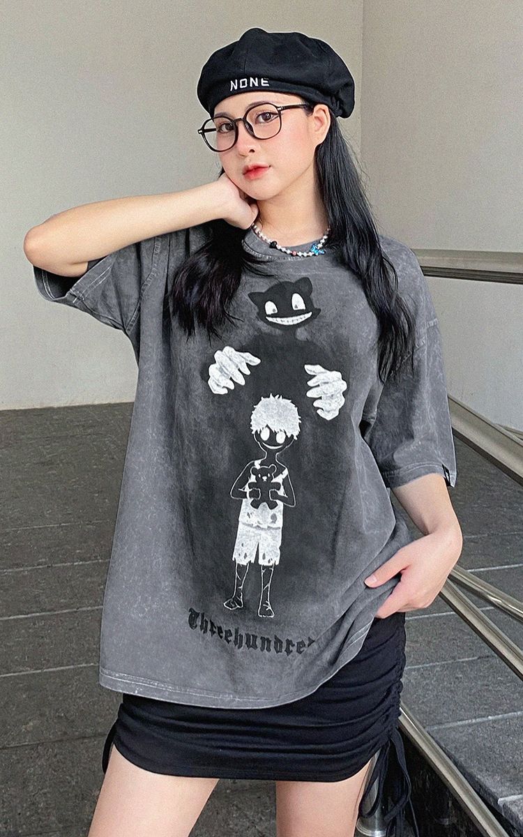 The Creepy Cat Tee With Acid Washed Grey