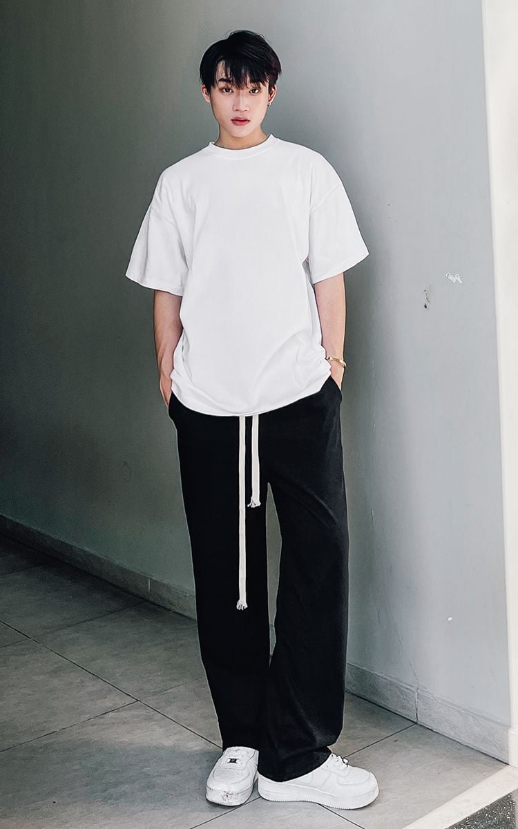 Three Hundred Basic Pants In Black