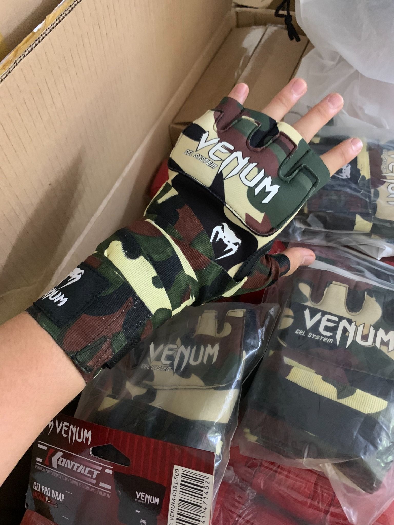 Venum Kontact Gel Gloves Wraps - Forest Camo – CLB TRUNG TÂM ĐÀO TẠO BOXING  HÀ NỘI