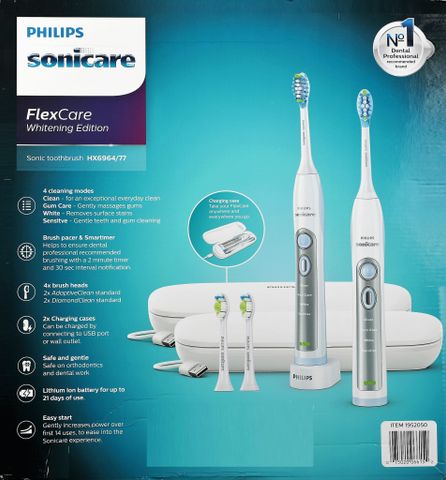 MẪU MỚI - Bộ đôi bàn chải điện Philips Sonicare Flexcare Whiterning Edition HX6964/77