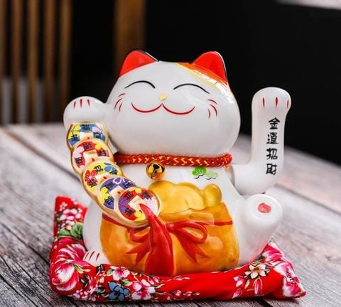 Mèo May Mắn Nhật Bản