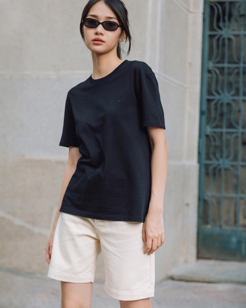 Áo Thun Đen Black Boyfriend Tee - 100% Natural Cotton