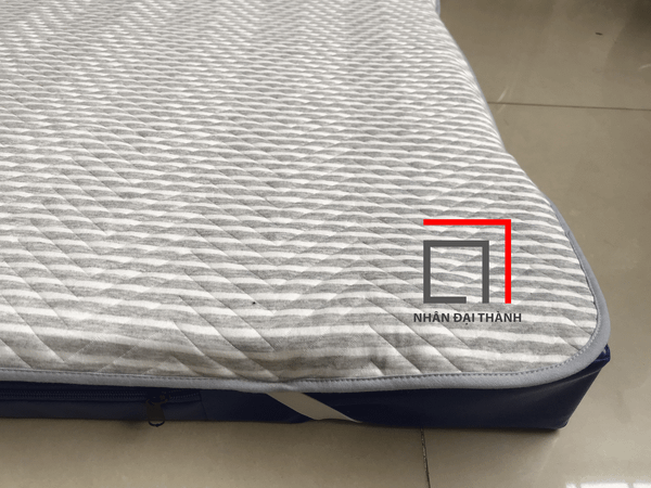 Tấm lót chống thấm 4 lớp cao cấp dành cho giường y tế có lỗ bô