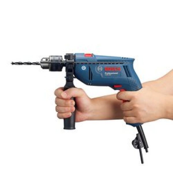 Máy khoan động lực Bosch GSB 550 (Bộ set Valy 19 món phụ kiện)