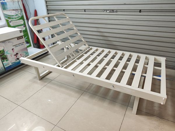 Giường y tế 01 tay quay (nâng hạ lưng)