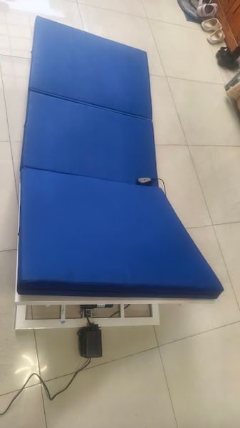 Nệm lưng hạ lưng chỉnh điện hỗ trợ bệnh nhân