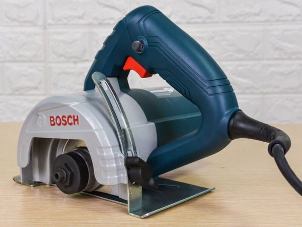 Máy cắt gạch Bosch GDC 140 (All new)