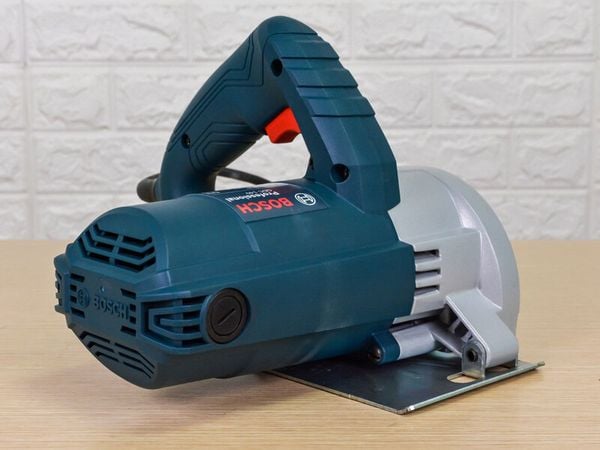 Máy cắt gạch Bosch GDC 140 (All new)