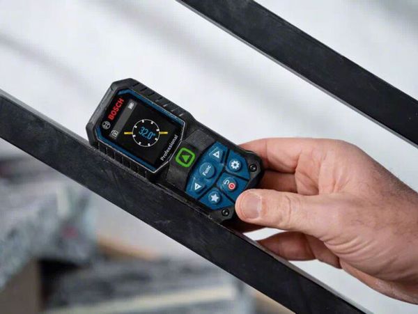 Máy đo khoảng cách laser tia xanh Bosch GLM 50-23G