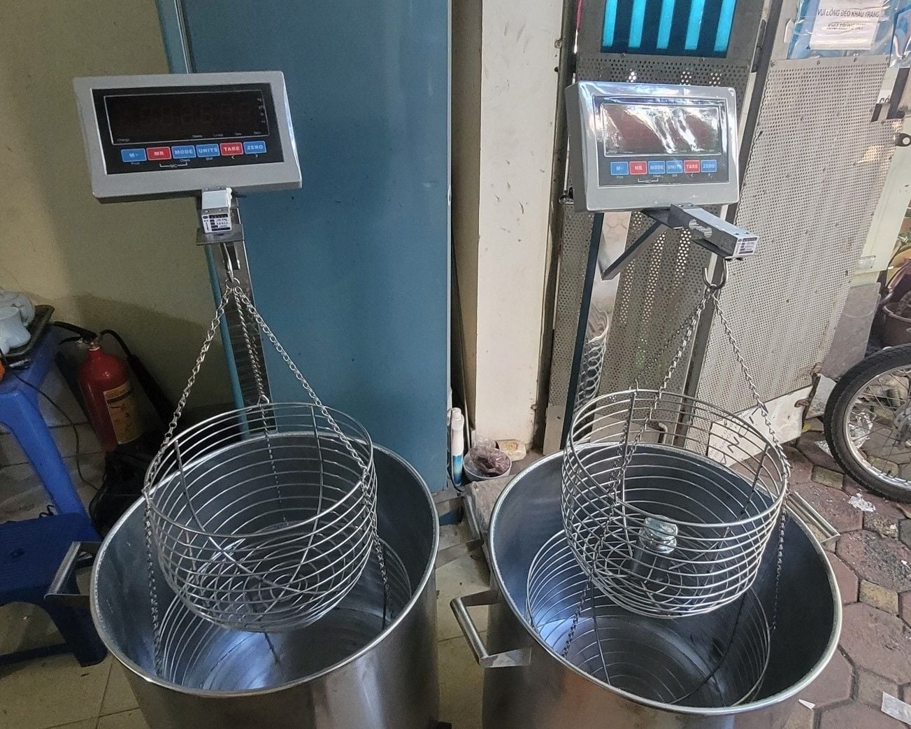  Cân điểm bột sắn, cân phân tích tỷ trọng tinh bột sắn (khoai mì) 