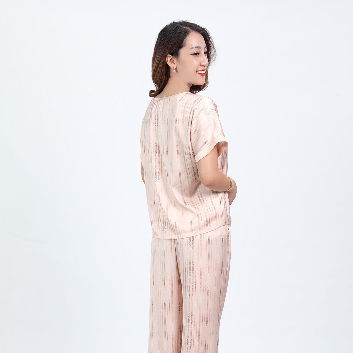 Set đồ bộ nữ kiểu quần dài tay ngắn chất lụa nhung 263p 3351