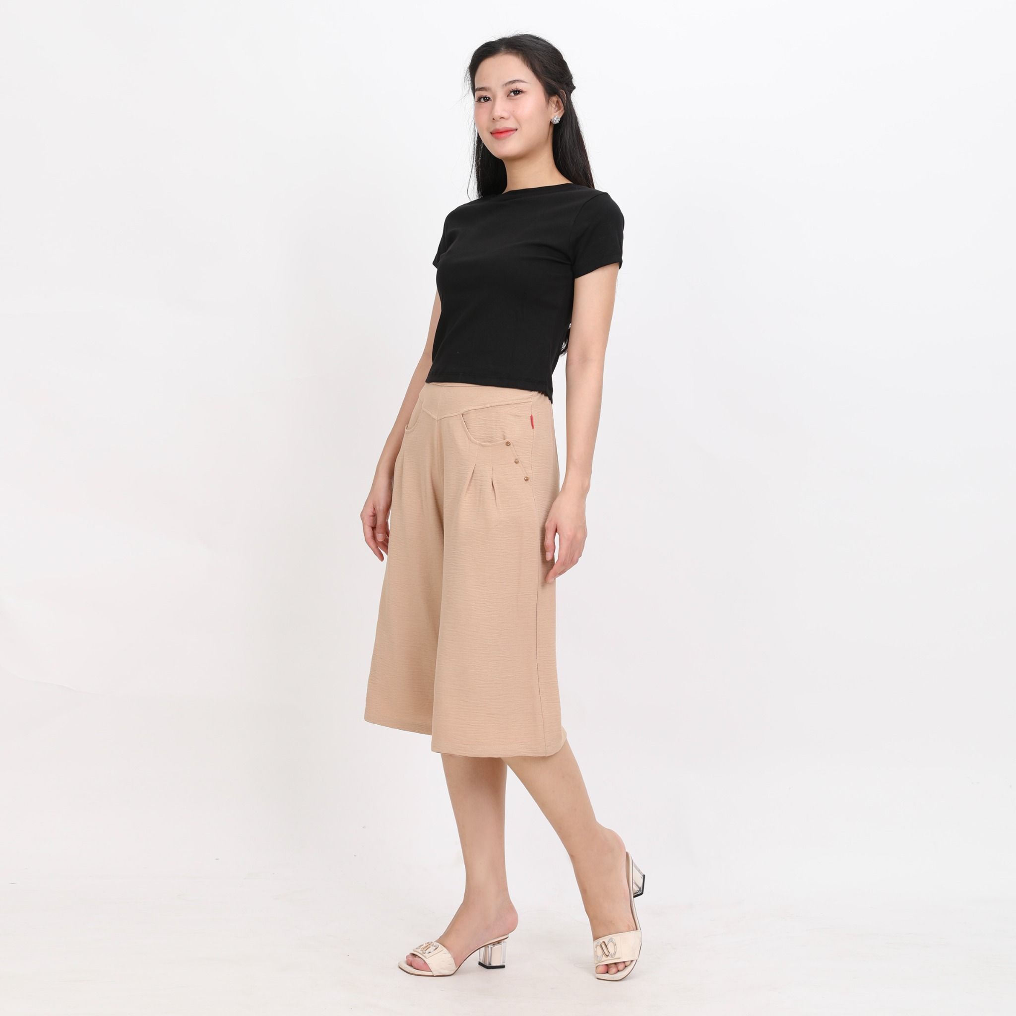 Quần thể thao nữ ống lửng chất đũi 338p 8522