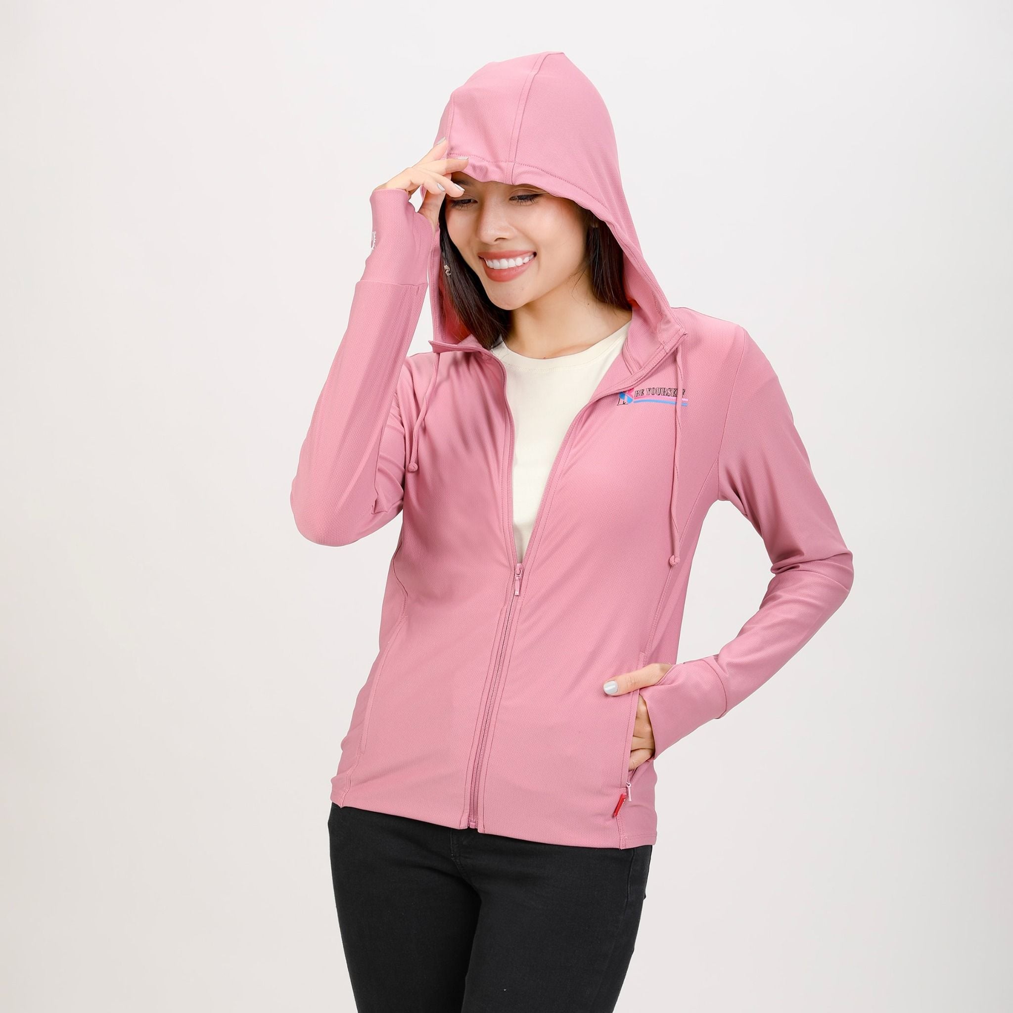 Áo khoác nữ chống nắng, chống UV chất poly cát logo UV đổi màu 311p 1297