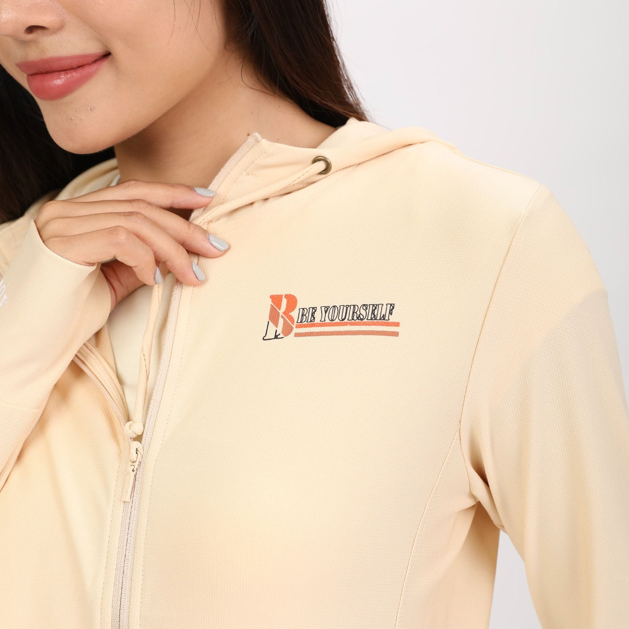 Áo khoác nữ chống nắng, chống UV chất poly cát logo UV đổi màu 311p 1297