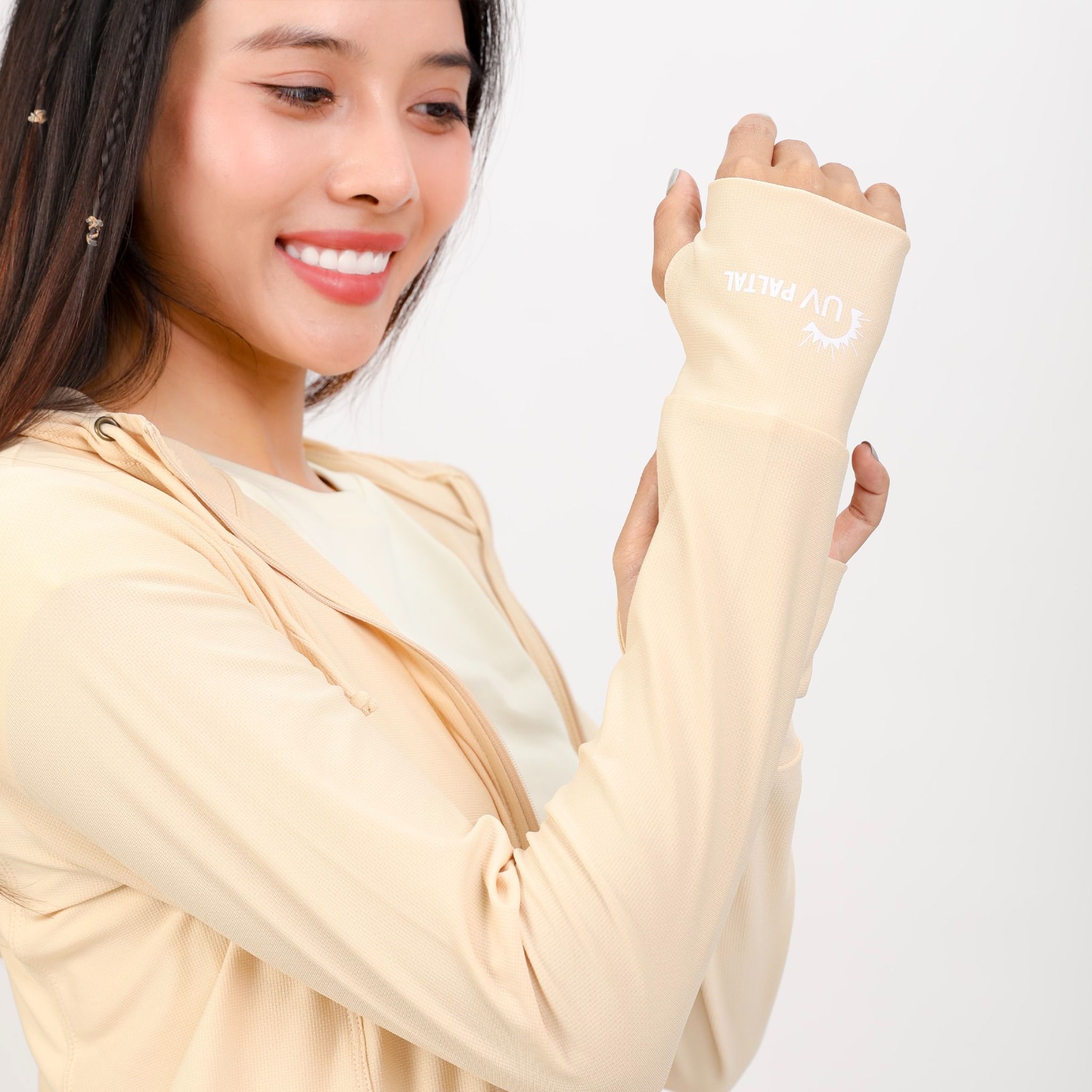 Áo khoác nữ chống nắng, chống UV chất poly cát logo UV đổi màu 311p 1297