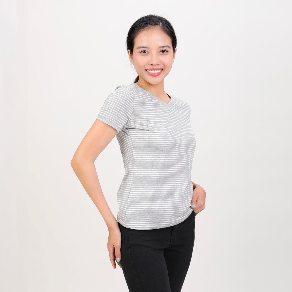 Áo thun tay ngắn form suông cổ tim chất cotton 020p 0105