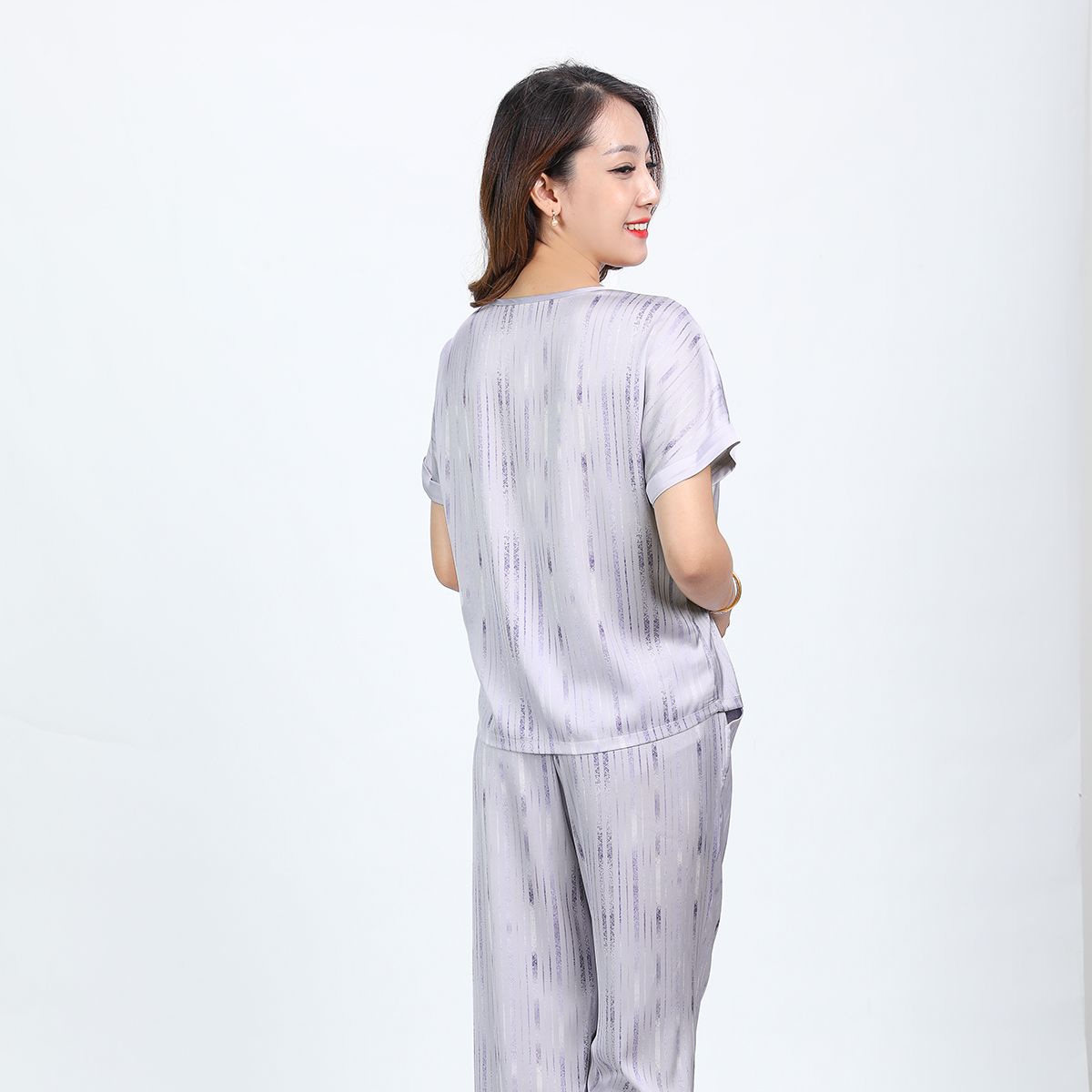 Set đồ bộ nữ kiểu quần dài tay ngắn chất lụa nhung 263p 3351