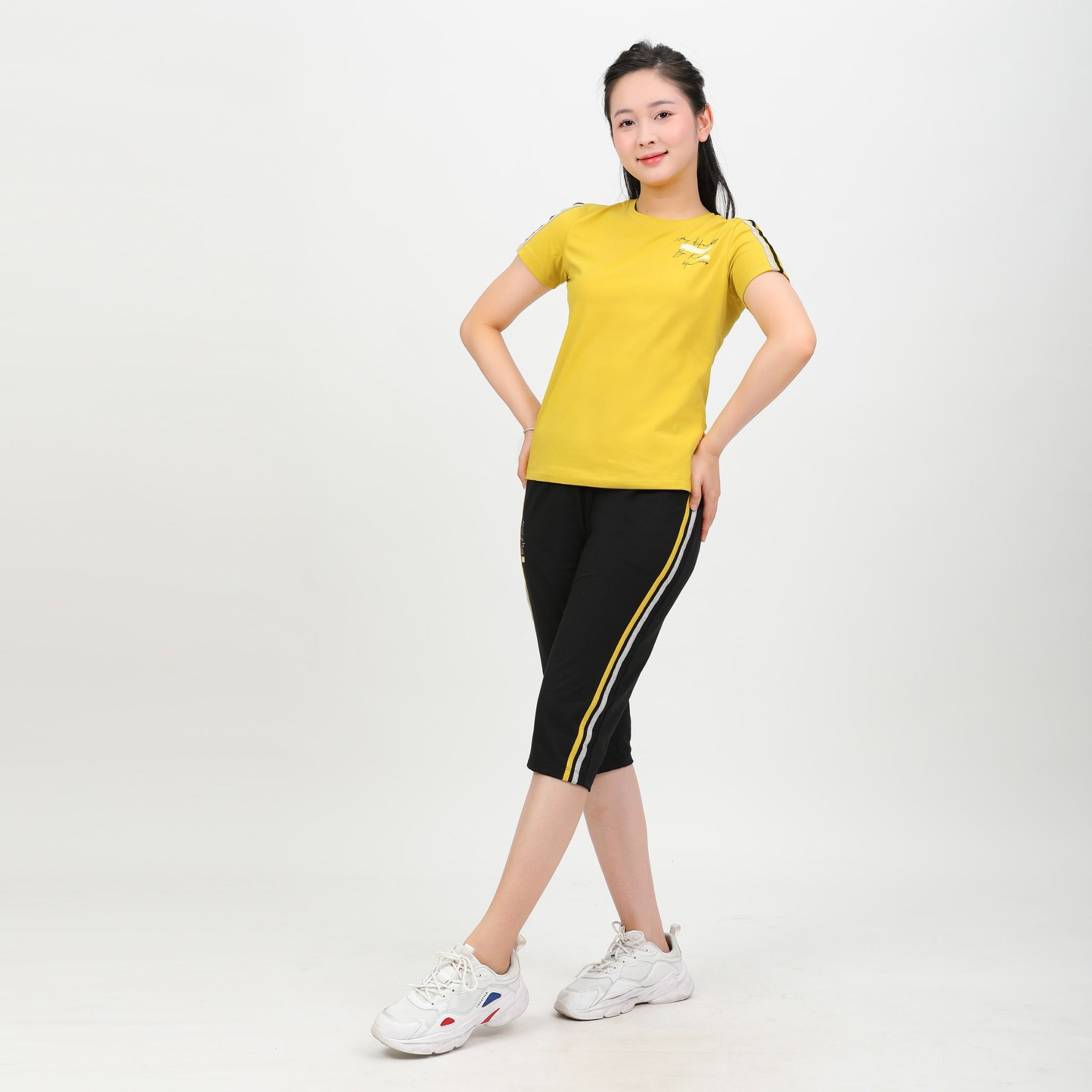 Set đồ bộ nữ kiểu thể thao kiểu quần lửng tay ngắn chất cotton siêu mát 024p 4210