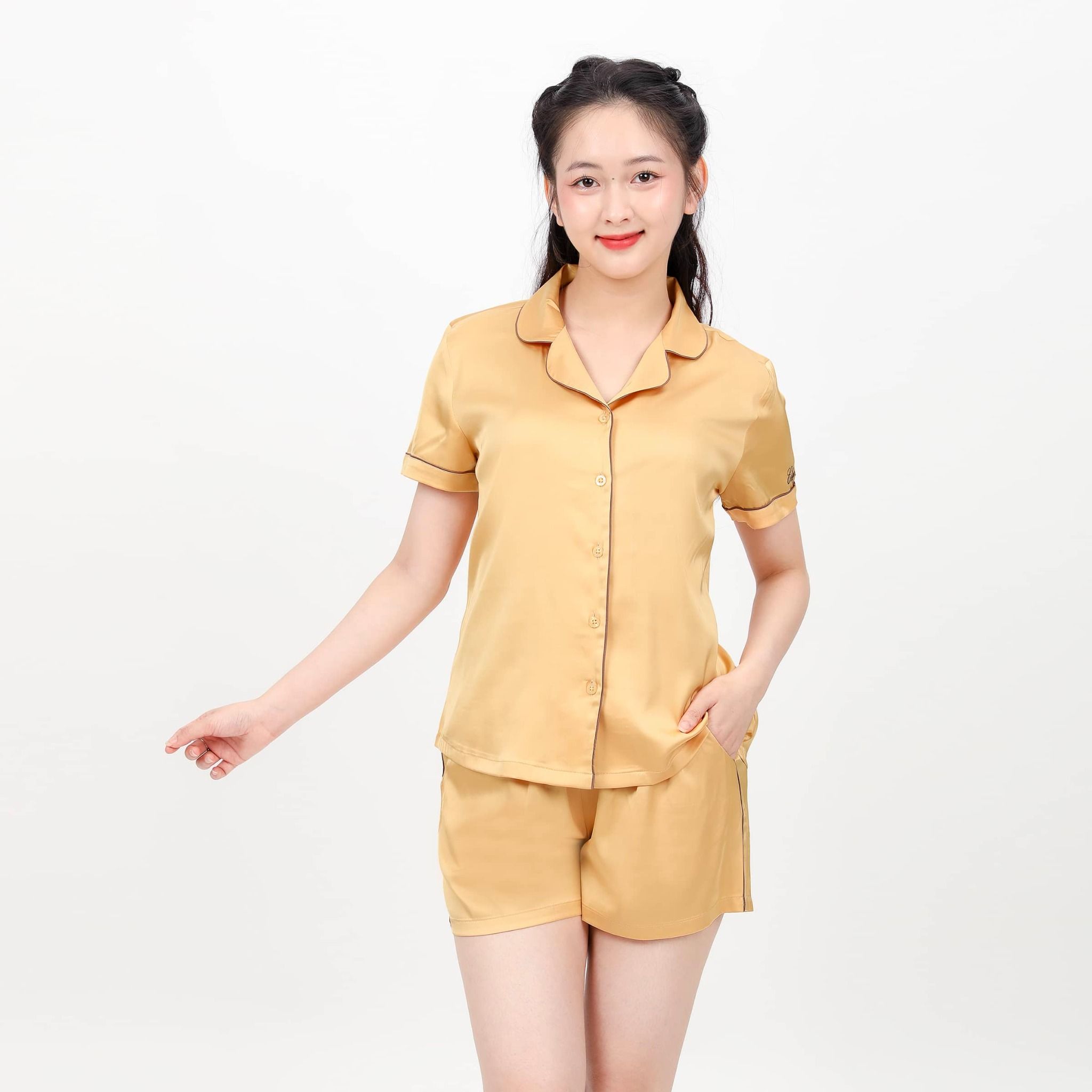 Set đồ bộ nữ kiểu quần đùi tay ngắn chất lụa nhung 265p 2021