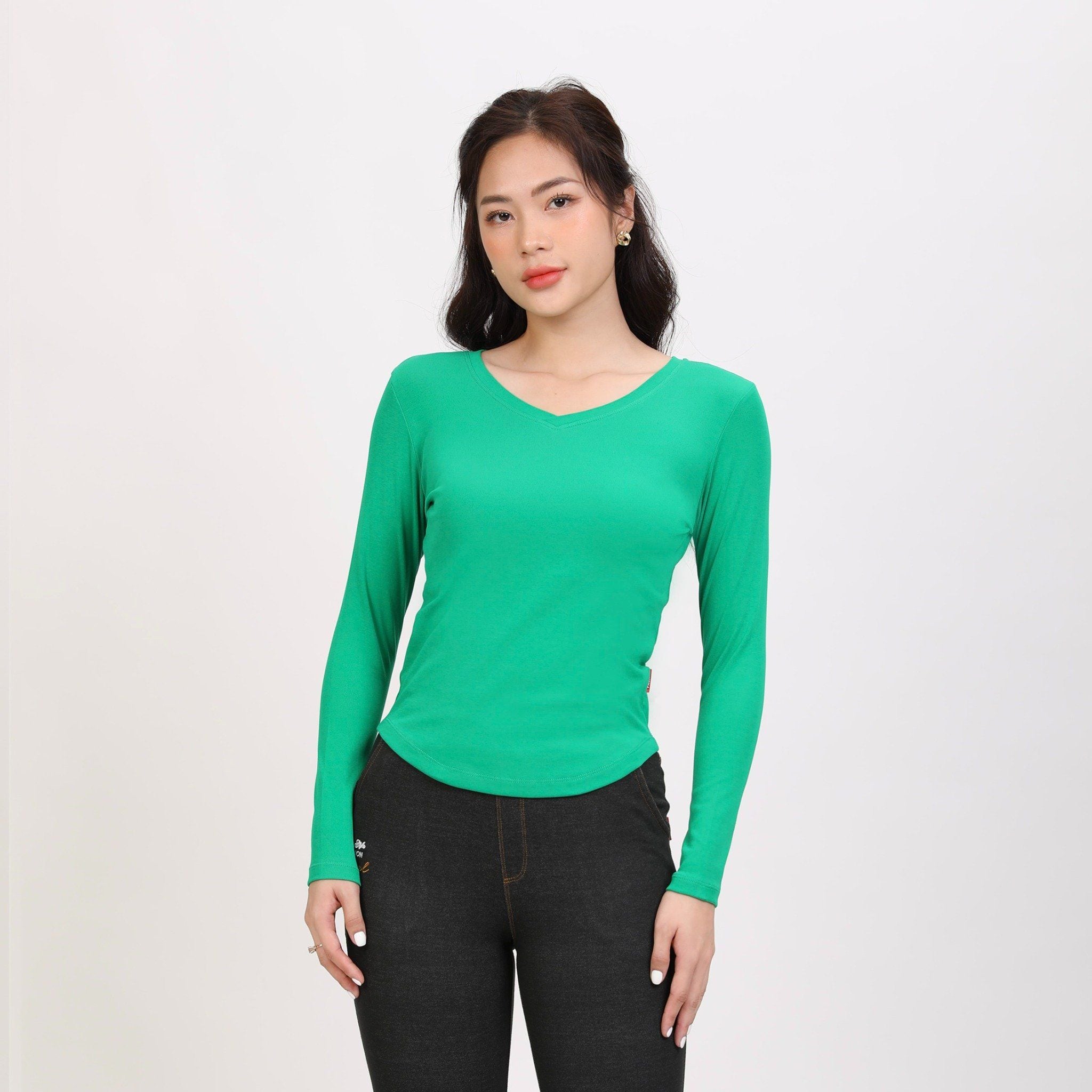 Áo thun nữ tay dài  Cổ Tiim chất Rip chất cotton siêu mát 220p 0273