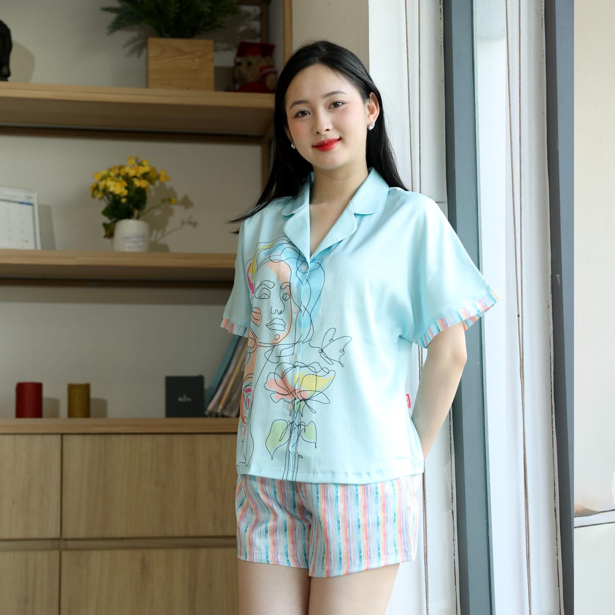 Set đồ bộ nữ kiểu quần đùi tay liền chất lụa nhung 265p 2114