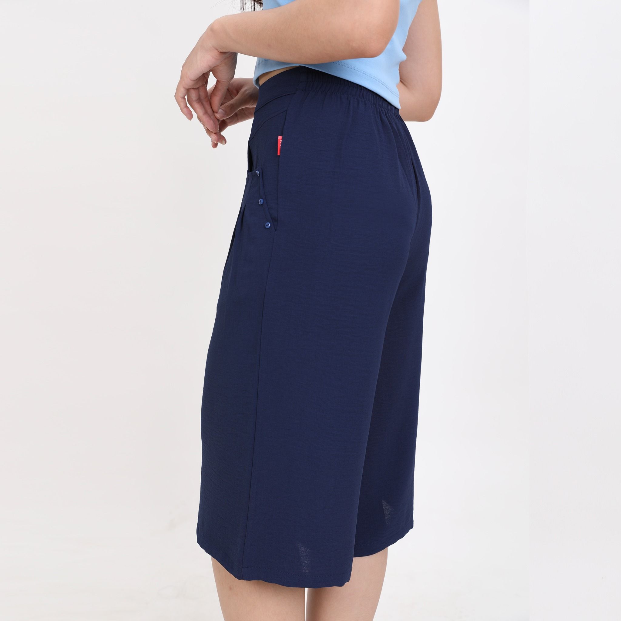 Quần thể thao nữ ống lửng chất đũi 338p 8522