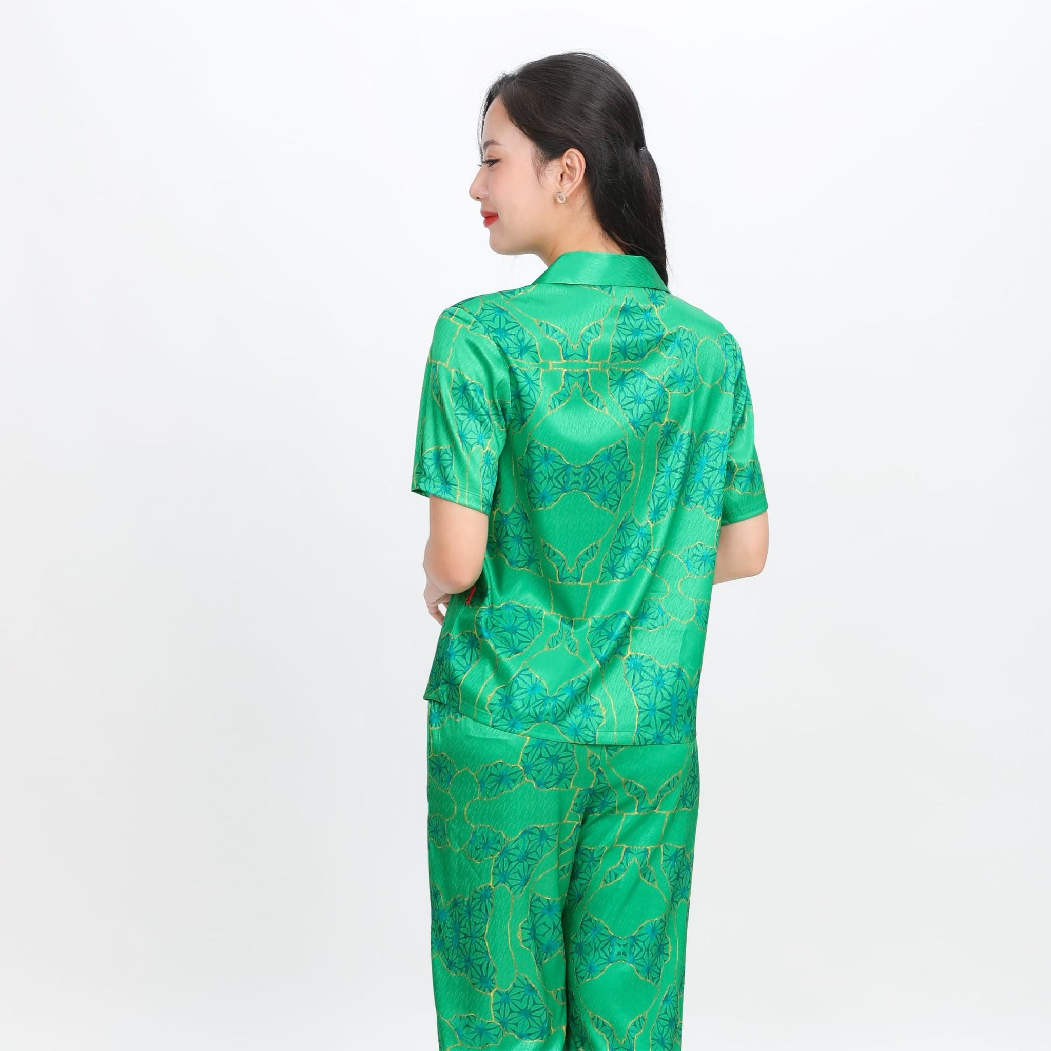 Set đồ bộ nữ kiểu quần dài tay ngắn in hoa chất lụa nhung BDTN 263p 6055