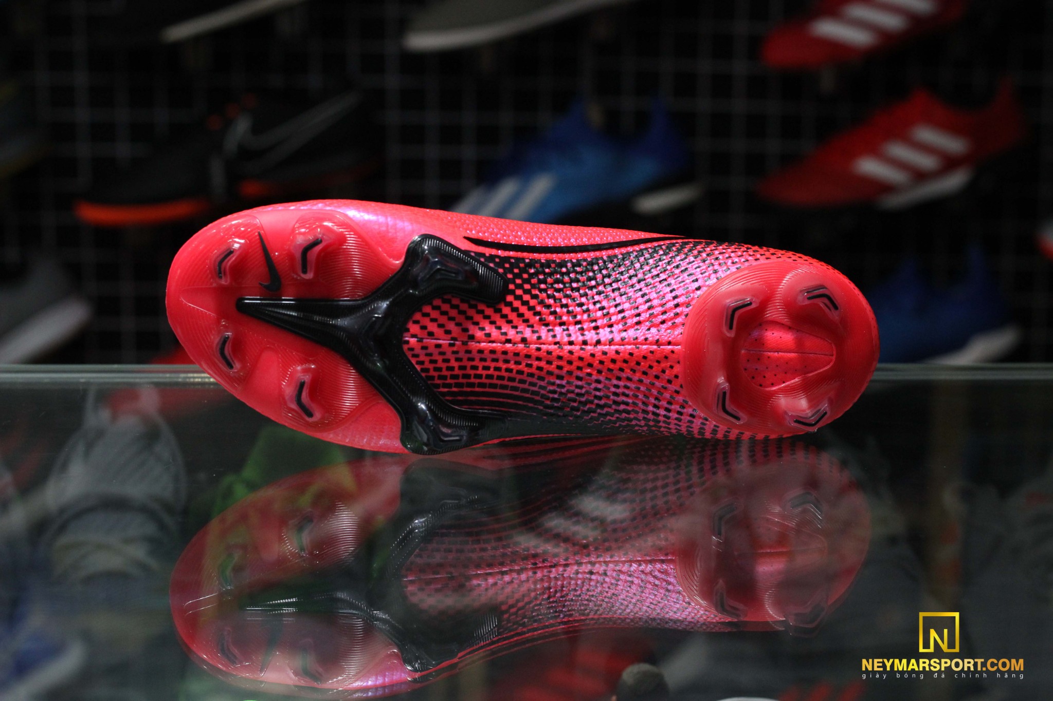 mercurial laser crimson