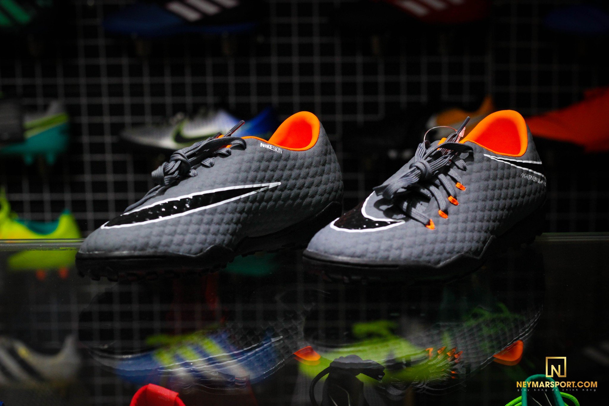 hypervenom phantom 1 gold