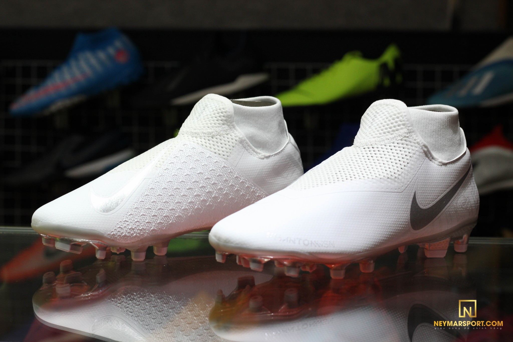 Giày đá banh chính hãng. Giày đá banh Nike. Giày đá banh NIKE PHANTOM VISION 