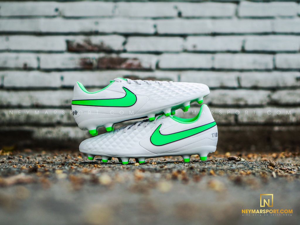 nike tiempo club 8