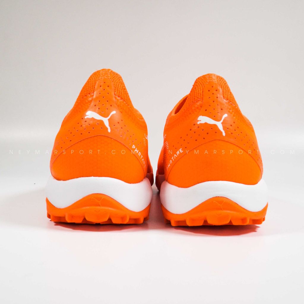 Giày đá bóng PUMA Ultra Ultimate Cage TT Supercharge - Ultra Orange/PUMA White/Blue Glimmer 107210-01