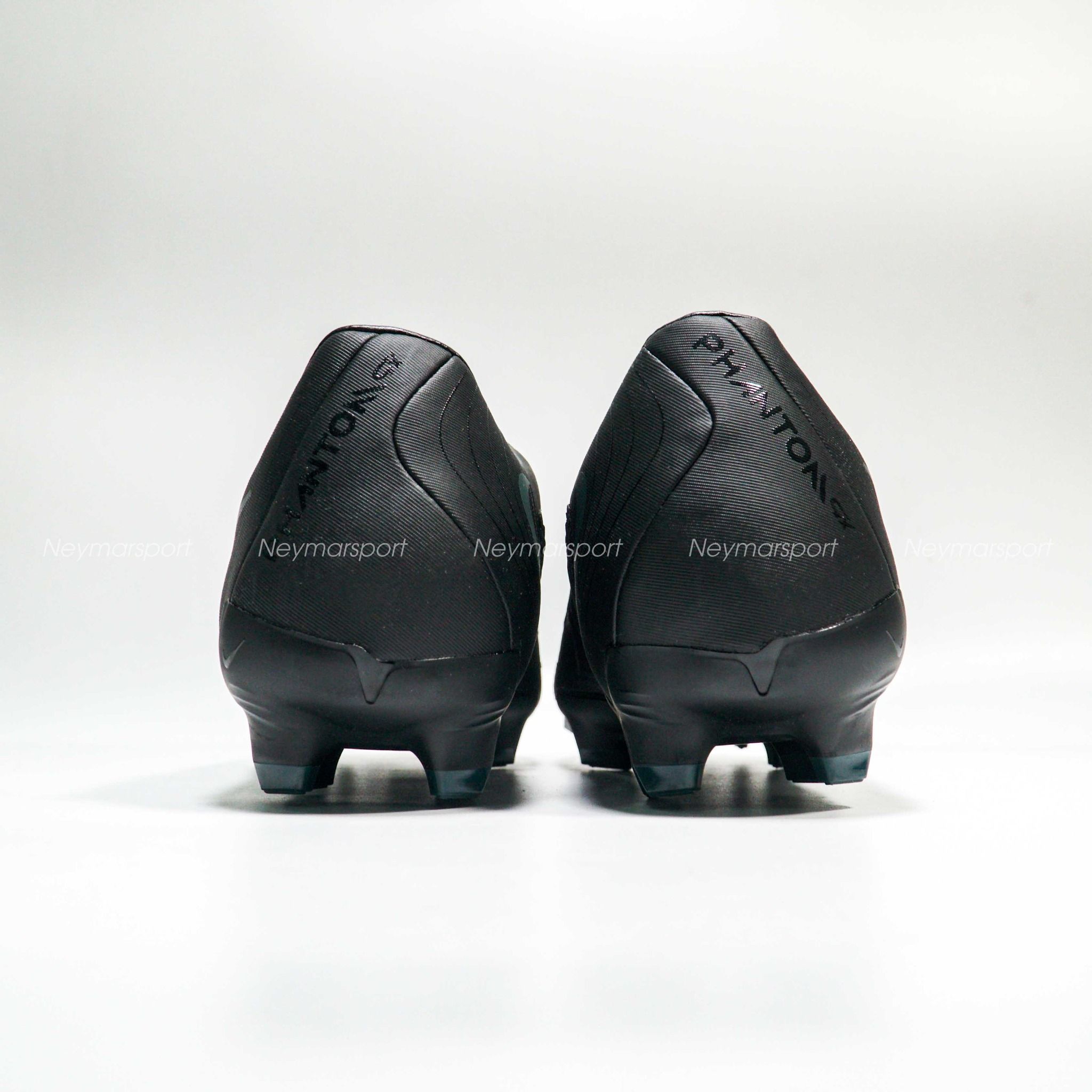 black nike phantom gt