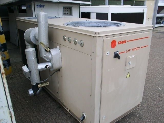 WATER CHILLER - MÁY LÀM LẠNH NƯỚC GIẢI NHIỆT GIÓ TRANE CGAH020 - 20HP