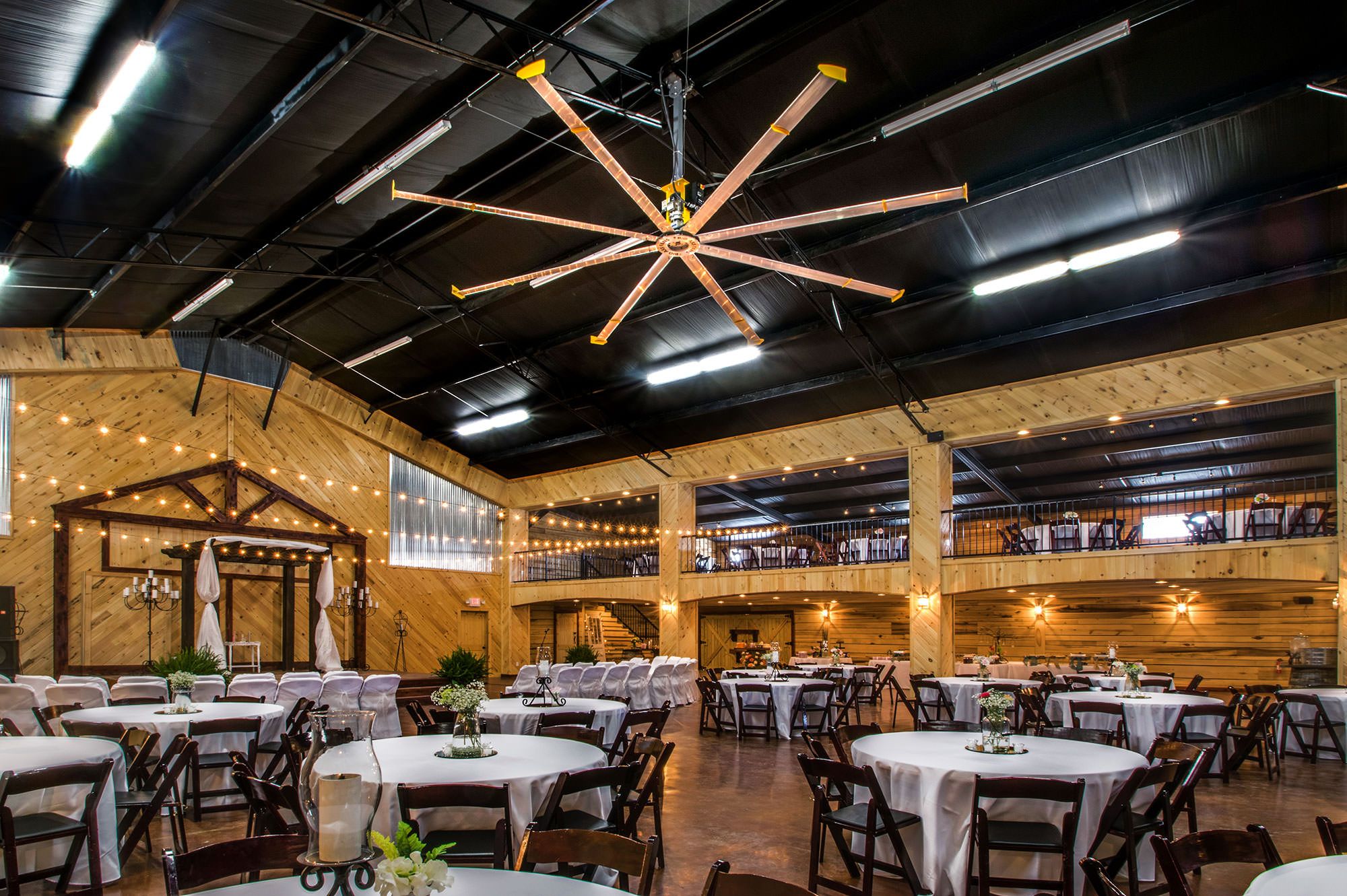 QUẠT TRẦN CÔNG NGHIỆP HVLS BIG ASS FANS POWERFOIL 8 (PF8-18)