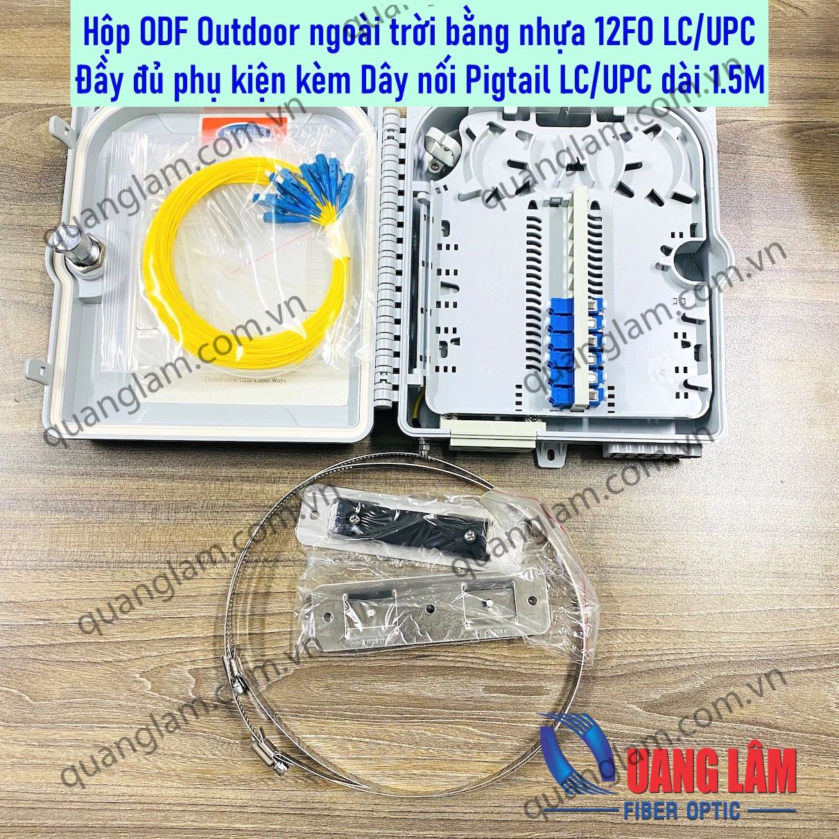 Hộp ODF Outdoor ngoài trời phối quang bằng nhựa 12FO LC/UPC - Đầy đủ phụ kiện bao gồm dây hàn nối Pigtail LC/UPC