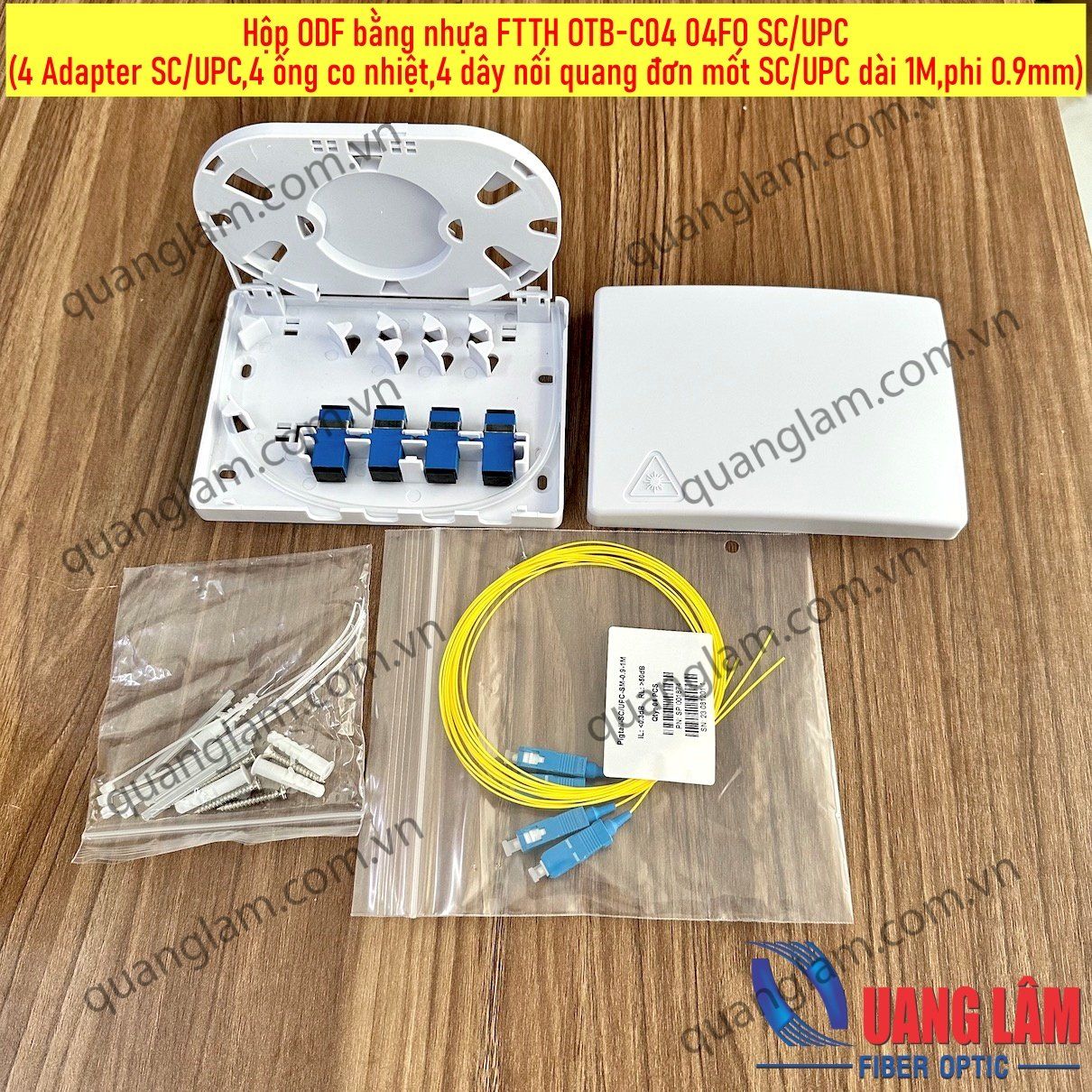 Hộp ODF bằng nhựa FTTH OTB-C04 04FO SC/UPC (4 Adapter SC/UPC,4 ống co nhiệt,4 dây nối quang đơn mốt SC/UPC dài 1M)