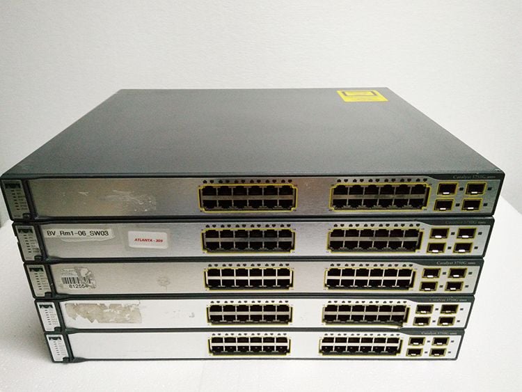 Switch CISCO WS-C3750G-24TS-S1U