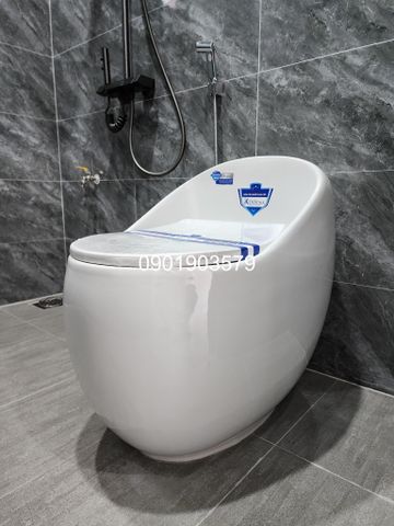 Bồn cầu một khối KENDURA R022 trứng