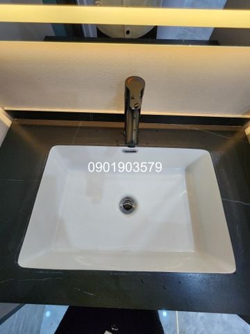 Bàn đá KENDURA TV05 tràn viền đen