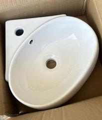 Chậu rửa góc treo tường KENDURA 907 (430x320x140)