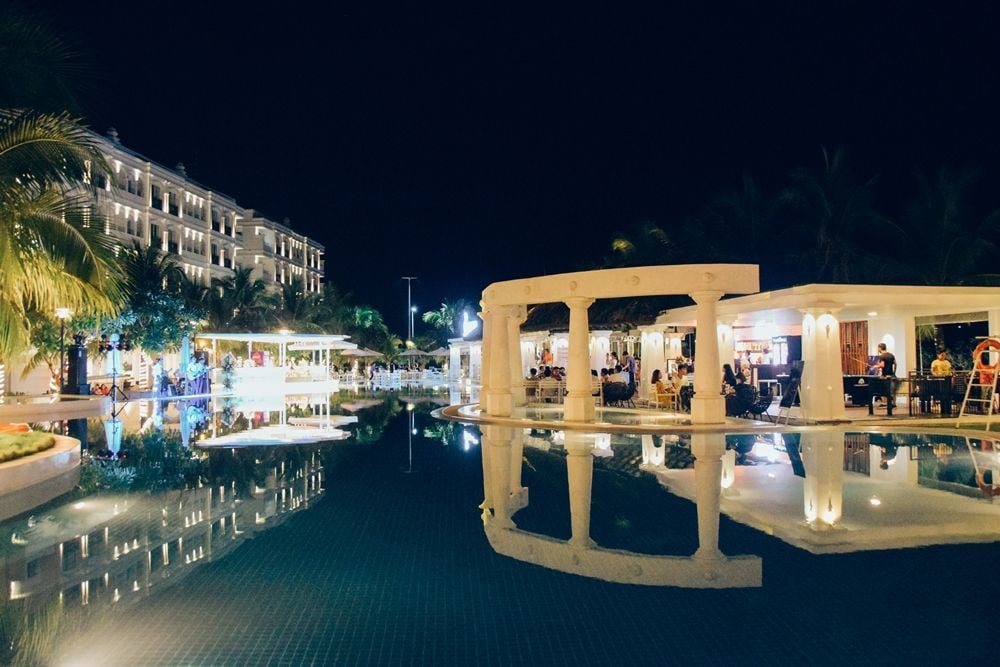 QUẦY BAR HỒ BƠI OASIS