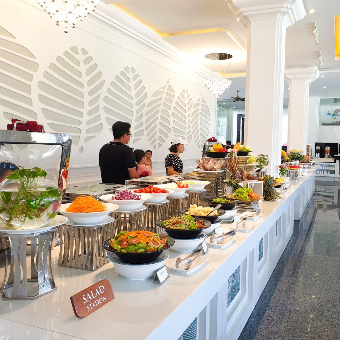 BUFFET TRƯA CHỦ NHẬT HÀNG TUẦN