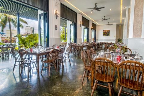  BRAHMA RESTAURANT 