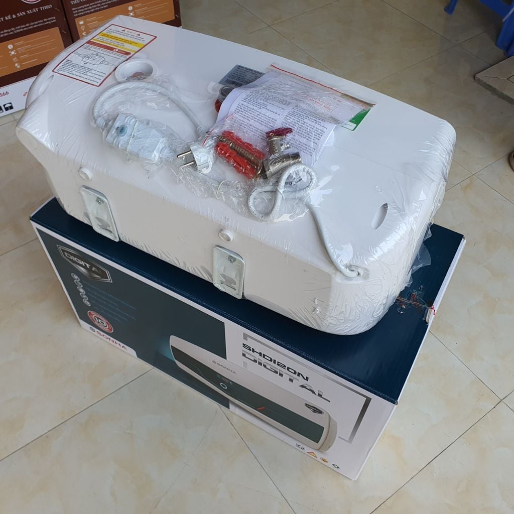 Bình nóng lạnh Digital Sơn Hà 20 lít ngang