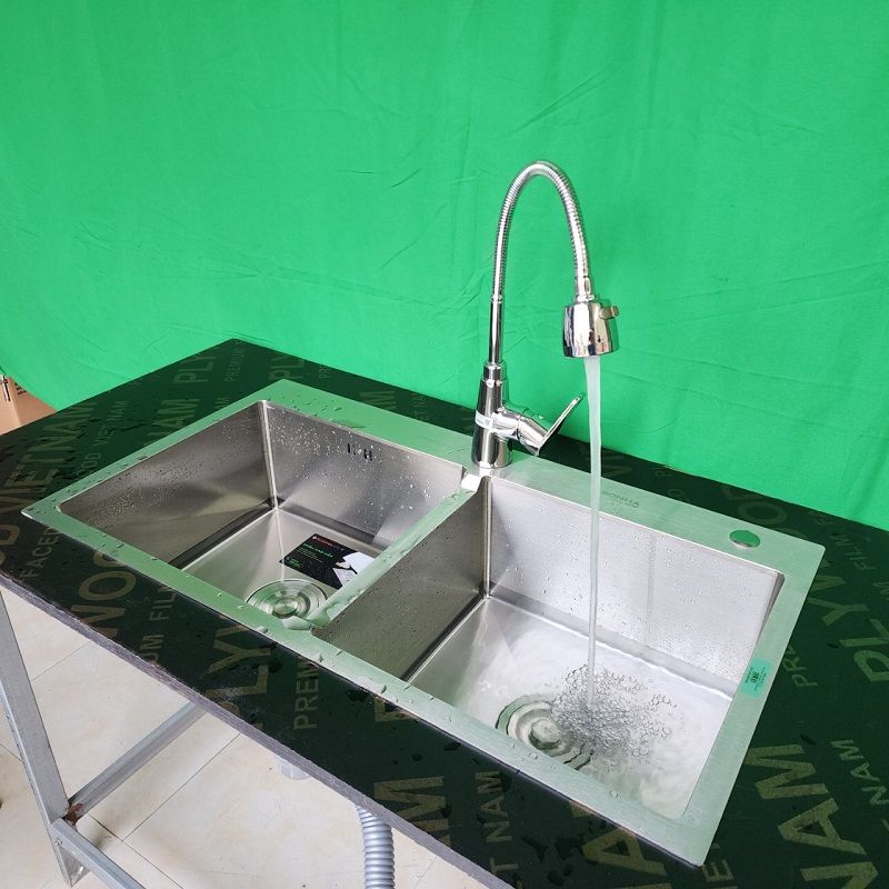 Bộ chậu Luxuyry 2 hố cân và vòi Pop Song VR6002