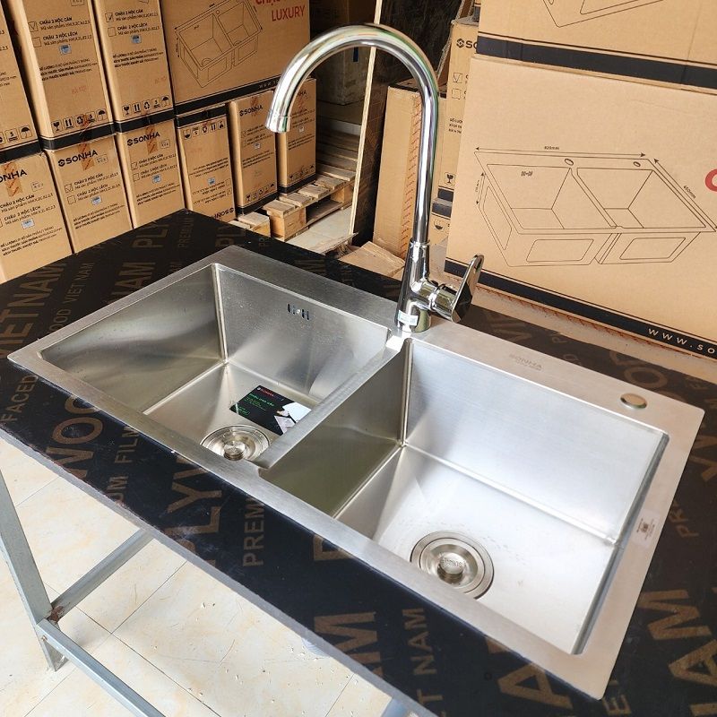 Bộ Chậu Sơn Hà Luxury với Vòi Pop Song VR6001