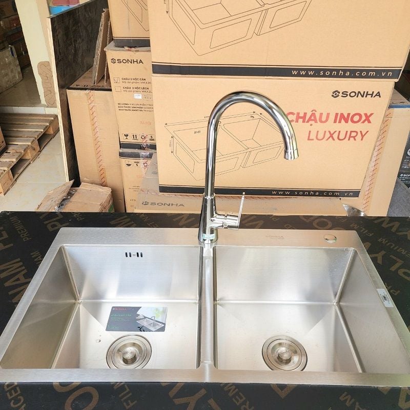 Bộ Chậu Sơn Hà Luxury với Vòi Pop Song VR6001