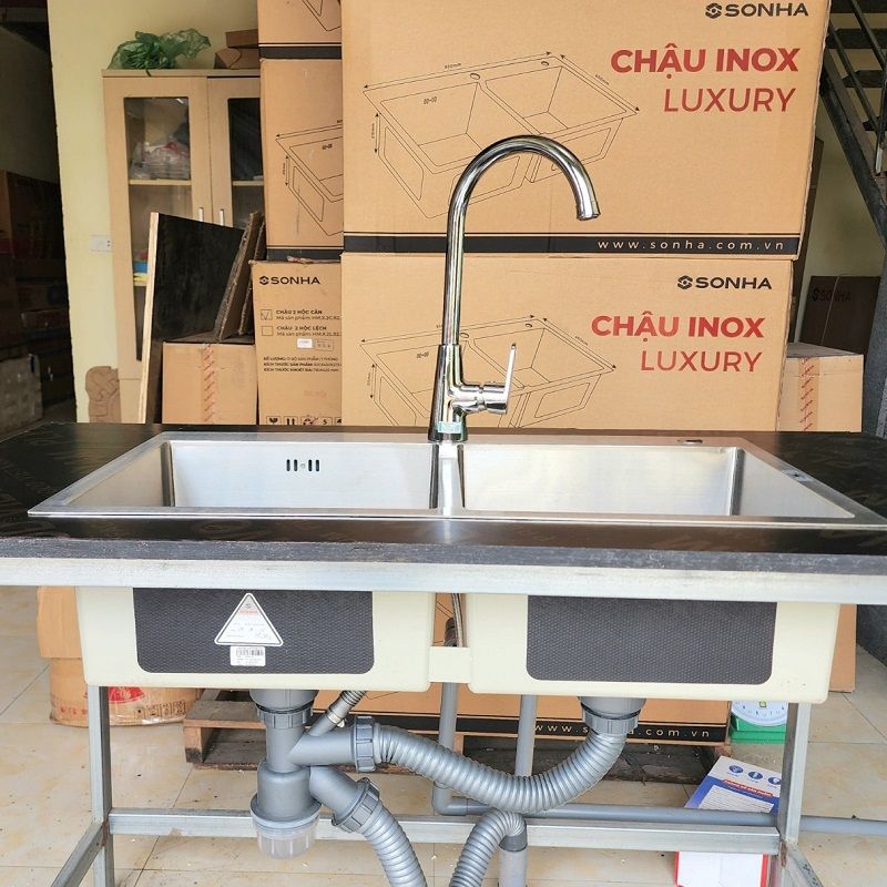 Bộ Chậu Sơn Hà Luxury với Vòi Pop Song VR6001